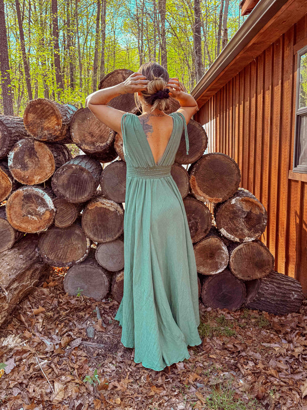 Delia Maxi Shoulder Cinch Dress