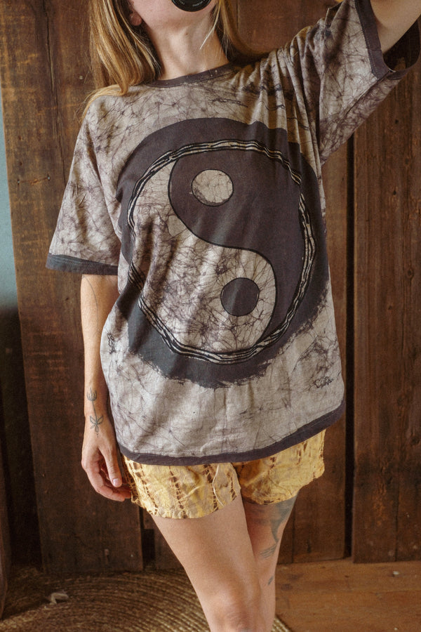 Batik Dyed Yin Yang Tee ~ Charcoal