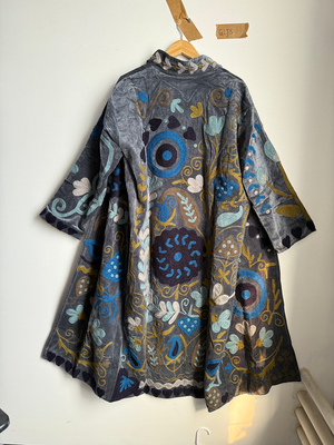 Reversible Pipa Long Embroidered Velvet Jacket
