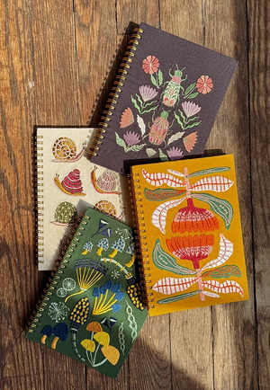 Cuaderno espiral bordado de algodón y lino