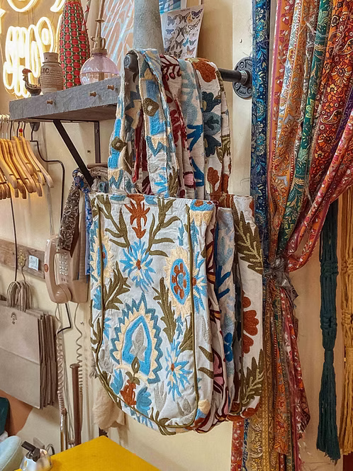 Bolsos de tela bordados Sacheli
