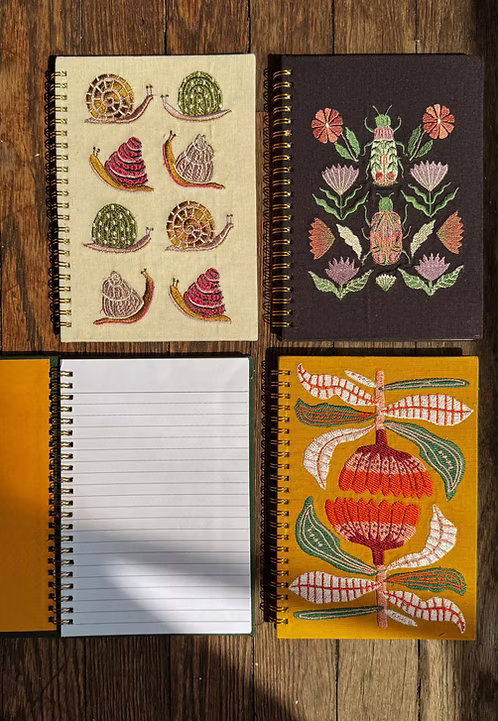 Cuaderno espiral bordado de algodón y lino