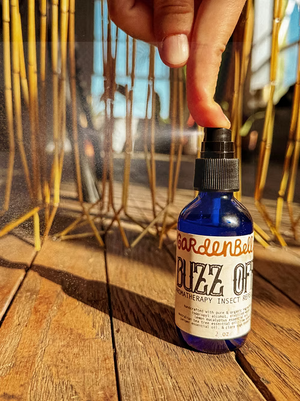 BUZZ OFF! Organic Deet-Free Natural Bug Repellent Spray