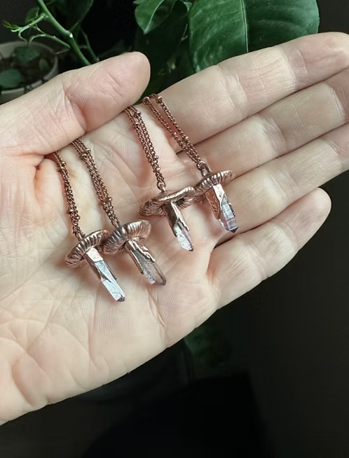 Collar de Cristal de Hongo de Amatista Pequeño
