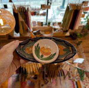 Soucoupe Décorative Sgraffito "Globe Mallow"