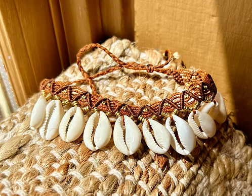 Macrame Shell Dangle Anklet