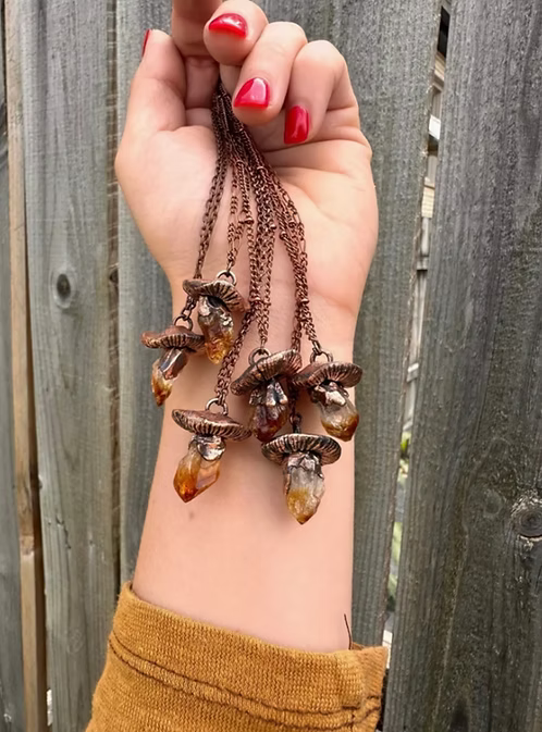 Collar de Cobre con Hongo de Cristal Citrino
