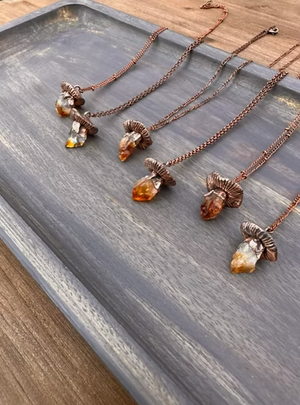 Collar de Cobre con Hongo de Cristal Citrino