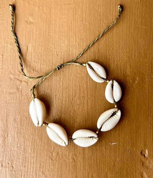 Multi Shell Macrame Bracelet