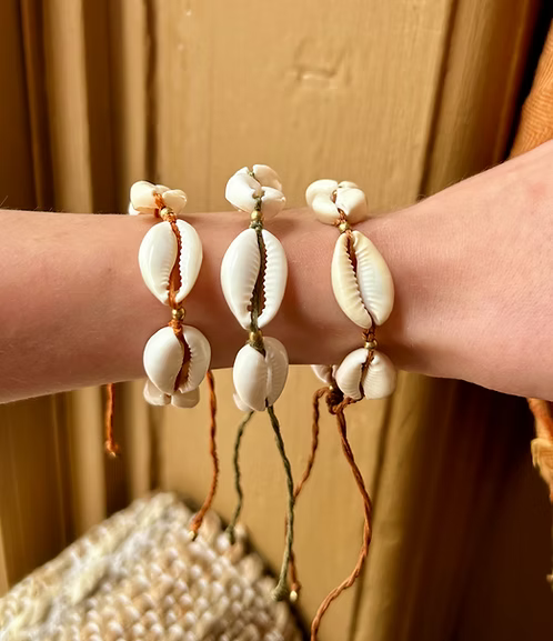 Multi Shell Macrame Bracelet