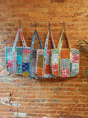 Sac cabas matelassé en coton à patchwork imprimé au bloc à la main