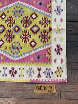 Tapis vintage en laine tissé main 106 | 3' x 5'