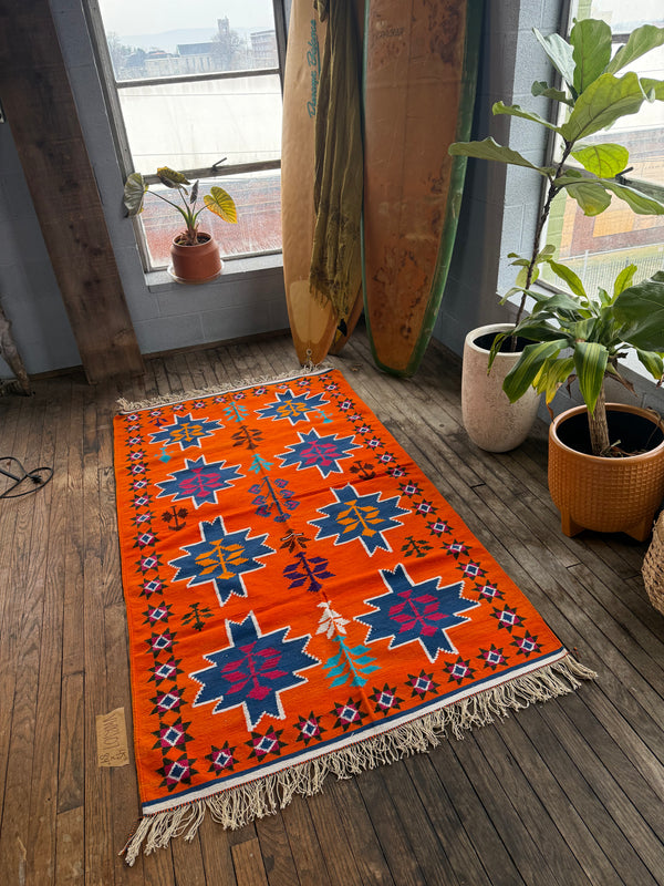 Alfombra de lana vintage 107 | 45" x 84"