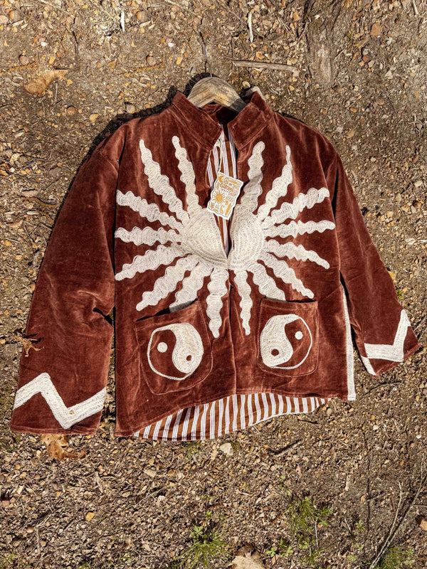 Solar Yin Yang Reversible Embroidered Velvet Jacket Cream / Earth