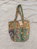 BOLSO DE MANO Kantha con diseño de alfombra persa