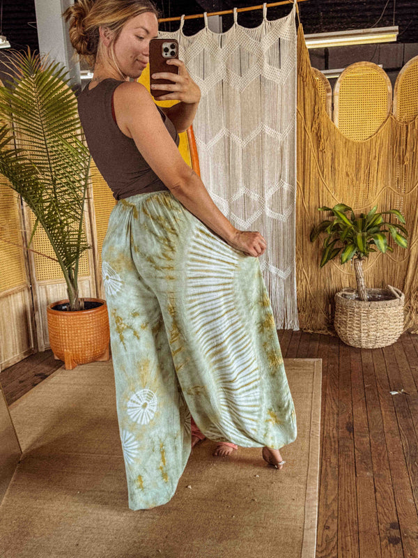 Tie Dye Flowy Genie Pants